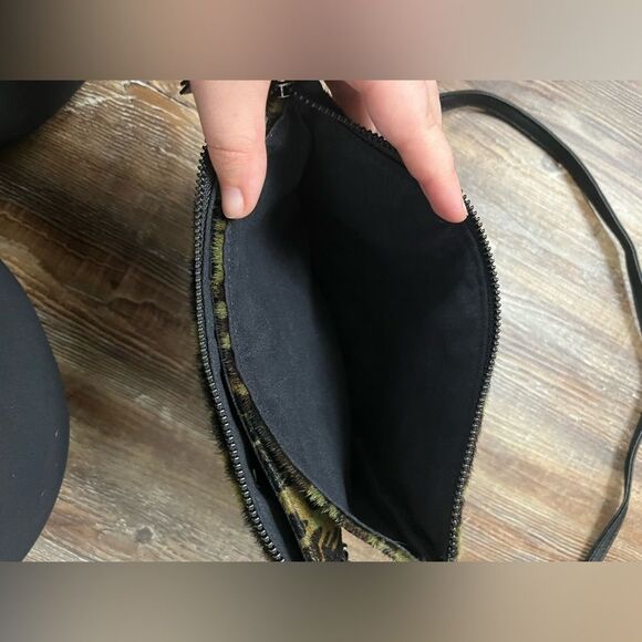 LAGGO Camo City Bag Studded Leather Pouch Crossbody Made in the USA - Picture 8 of 11